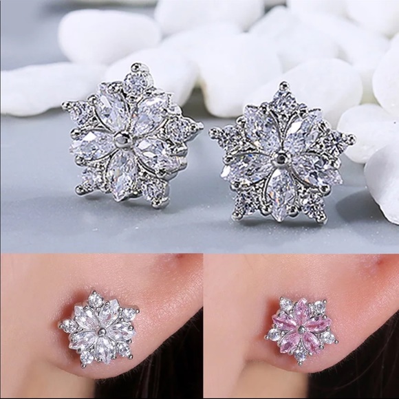 New Women’s 925 Silver Flower Diamond Earrings - Picture 2 of 3